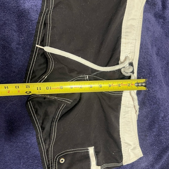 Used Roxy board short  13 - Picture 13 of 16